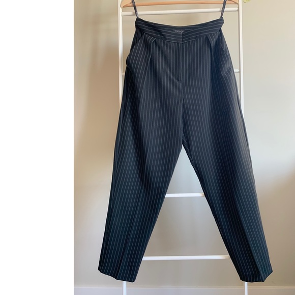 Chic slacks 👖 - Picture 2 of 3